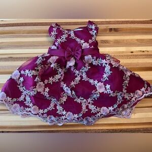 Rare Editions beautiful layered infant dress, floral embroidery, size 18 months